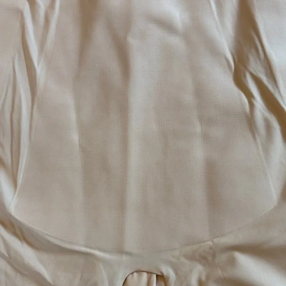 Maidenform Women's Tan Shapewear Shorts - Picture 5 of 9